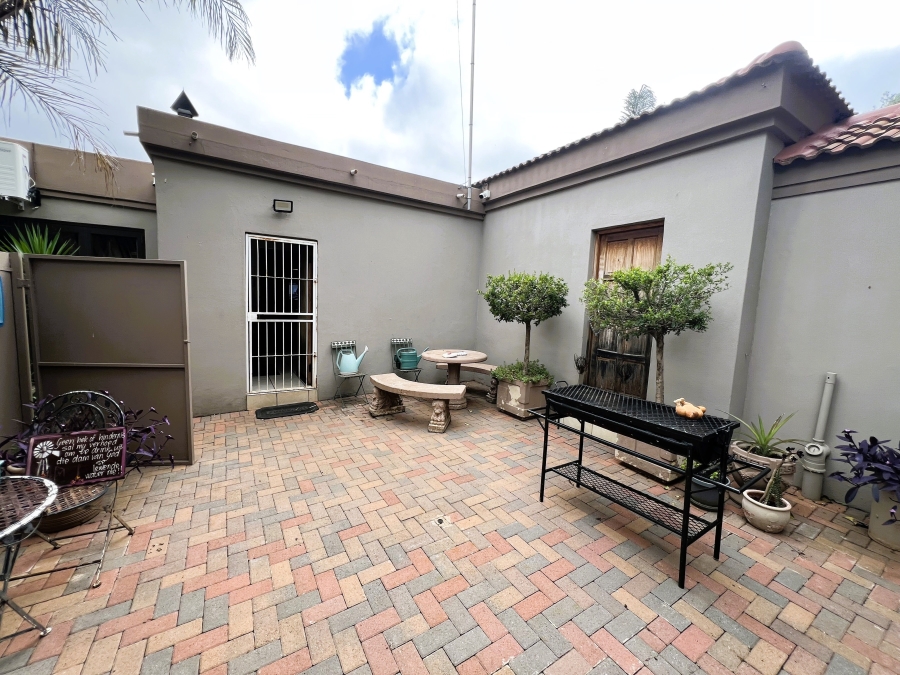 3 Bedroom Property for Sale in Wilkoppies North West